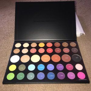 james charles size is medium and different colors